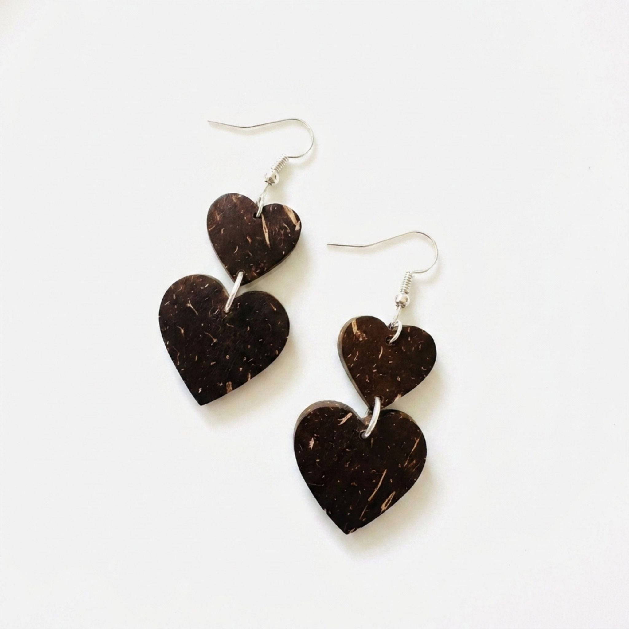 Pieni Sydän Chain Earrings – Coconut Shell Double Heart Dangles