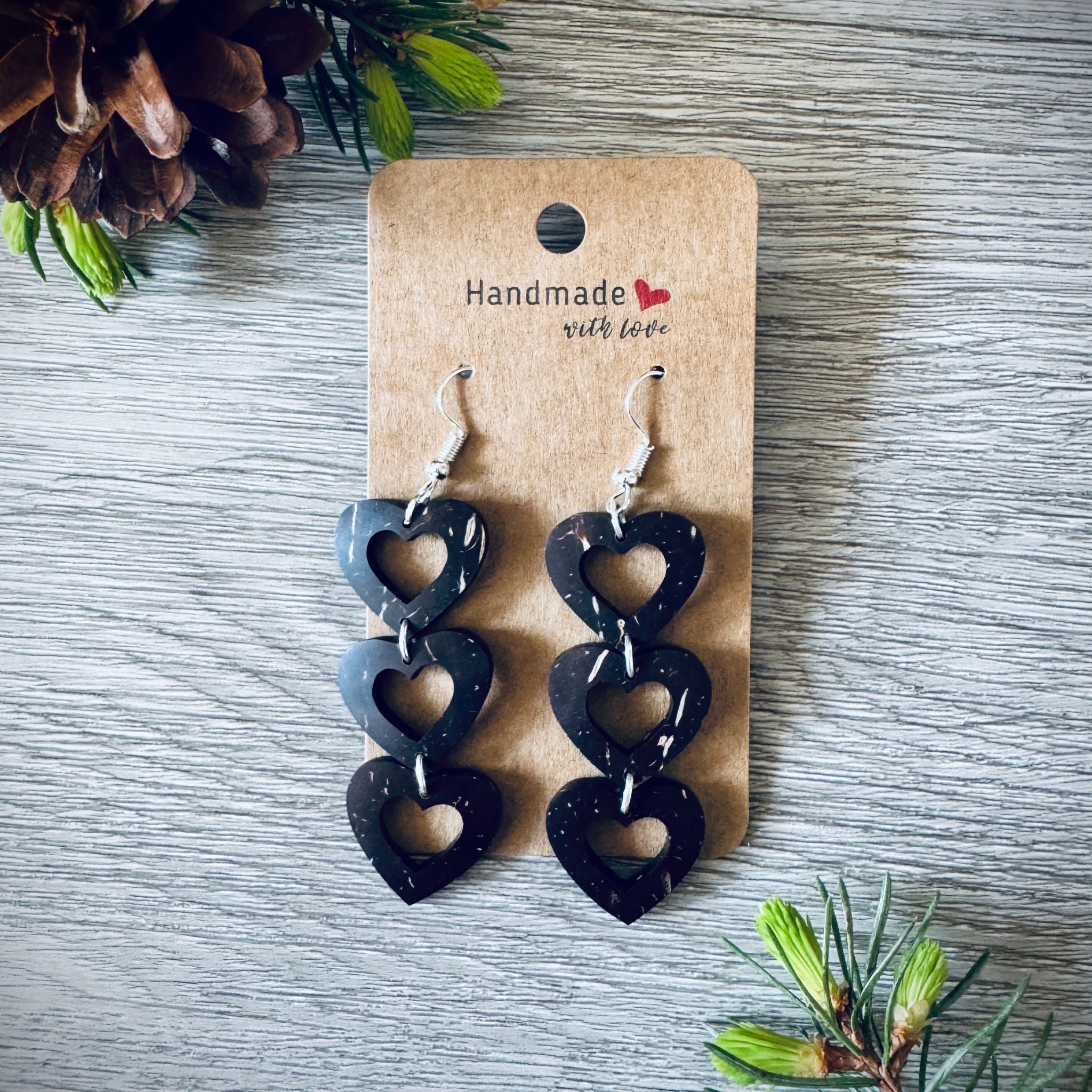 Sydänketju Earrings – Coconut Shell Triple Open Heart Dangles