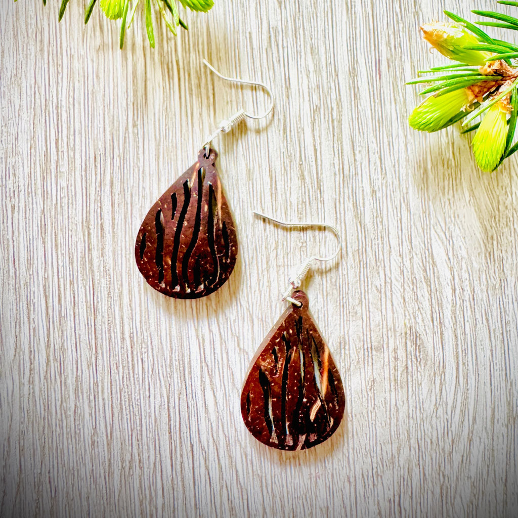 Savanni Earrings – Coconut Shell Teardrop Stripe Earrings