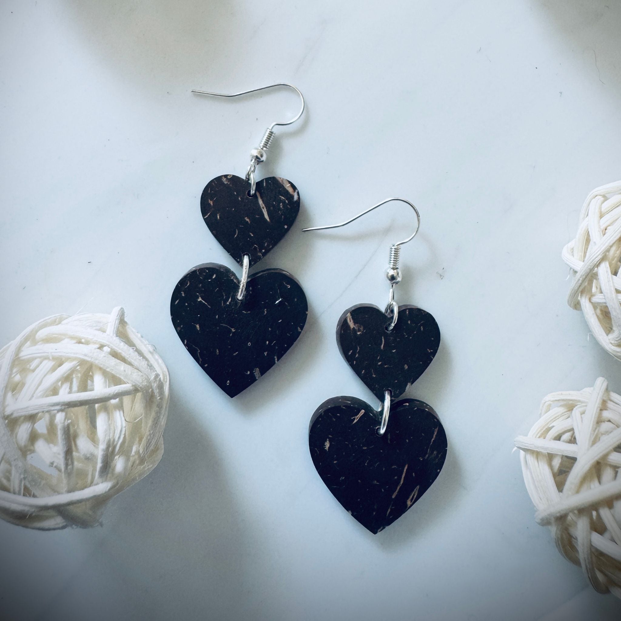 Pieni Sydän Chain Earrings – Coconut Shell Double Heart Dangles