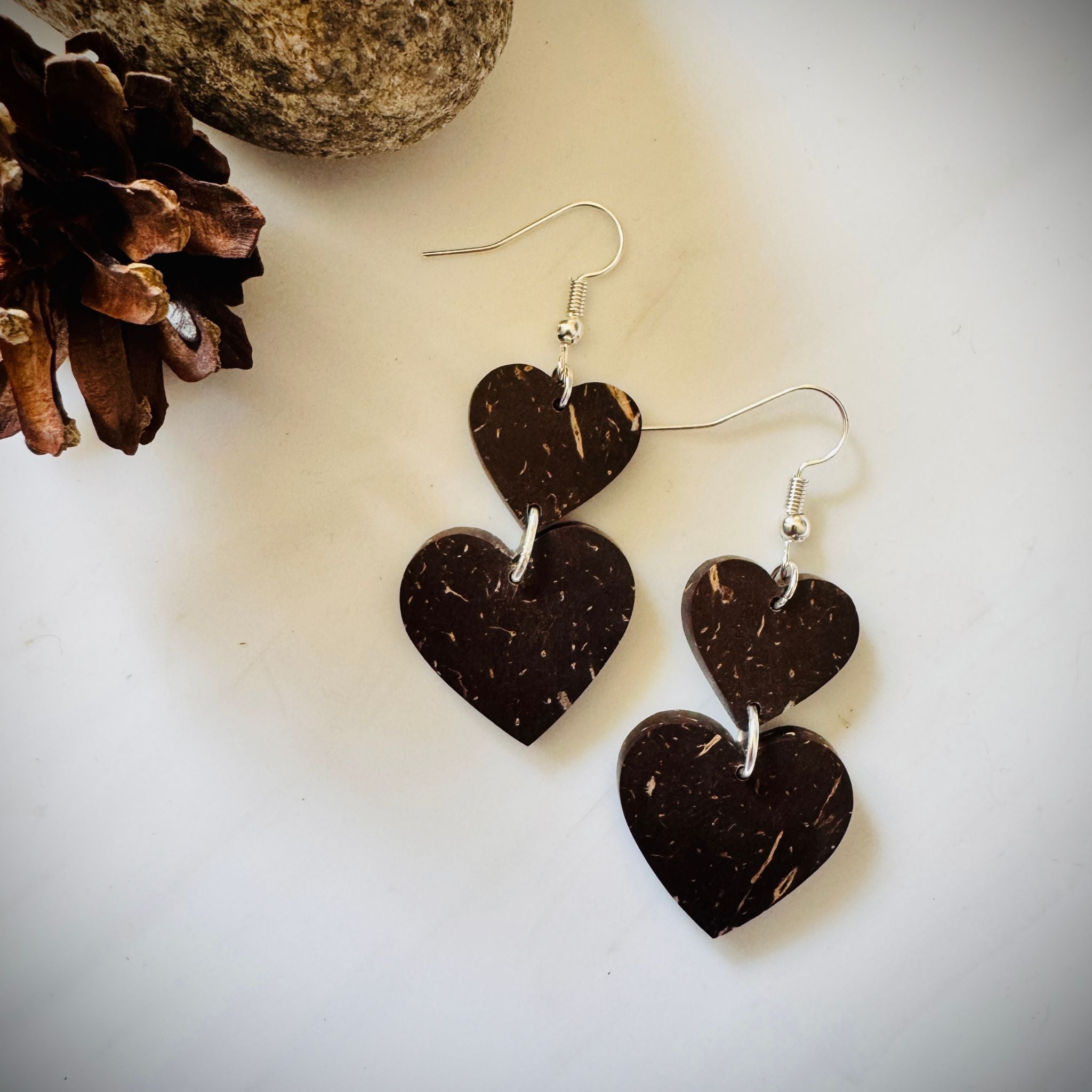 Pieni Sydän Chain Earrings – Coconut Shell Double Heart Dangles